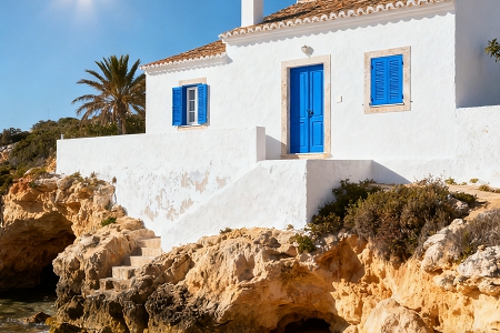 2025年女孩大富大贵的名字